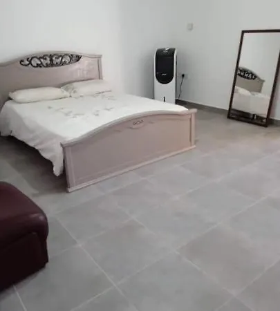 Large Basement * Kolossi