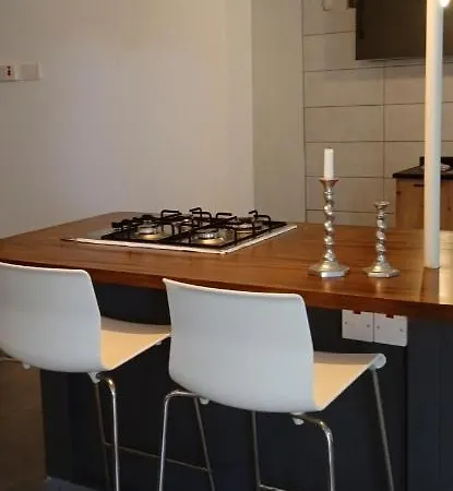 Large Basement Privat bolig *